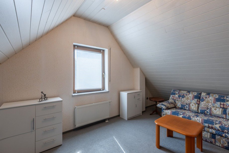 Spitzboden Doppelhaush�lfte H�nxe