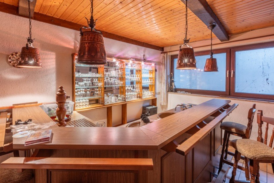 Kellerbar Zweifamilienhaus Oberhausen