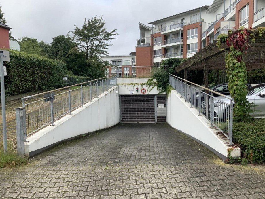 Zufahrt Tiefgarage Etagenwohnung Neuss