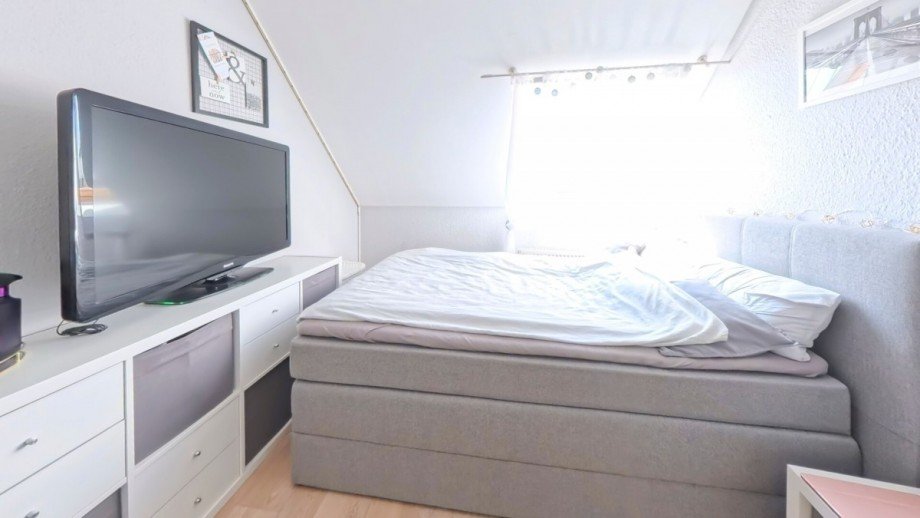 Schlafzimmer OG Reihenendhaus Voerde