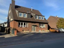 Stra�enansicht Helle Erdgeschosswohnung in Dinslaken-Hiesfeld