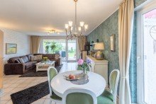 Wohnzimmer_Esszimmer DHH in Kapellen: einladend und familienfreundlich