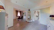 Durchgangszimmer Freistehendes Einfamilienhaus mit Traumgarten im Herzen von OB-Schmachtendorf