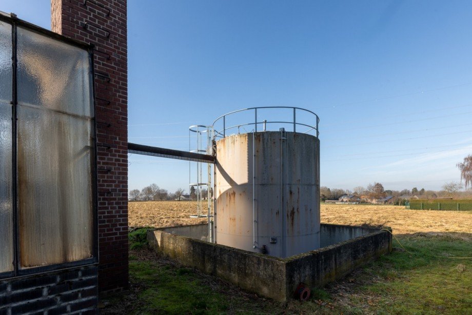 Tank Landhaus Krefeld / H�ls