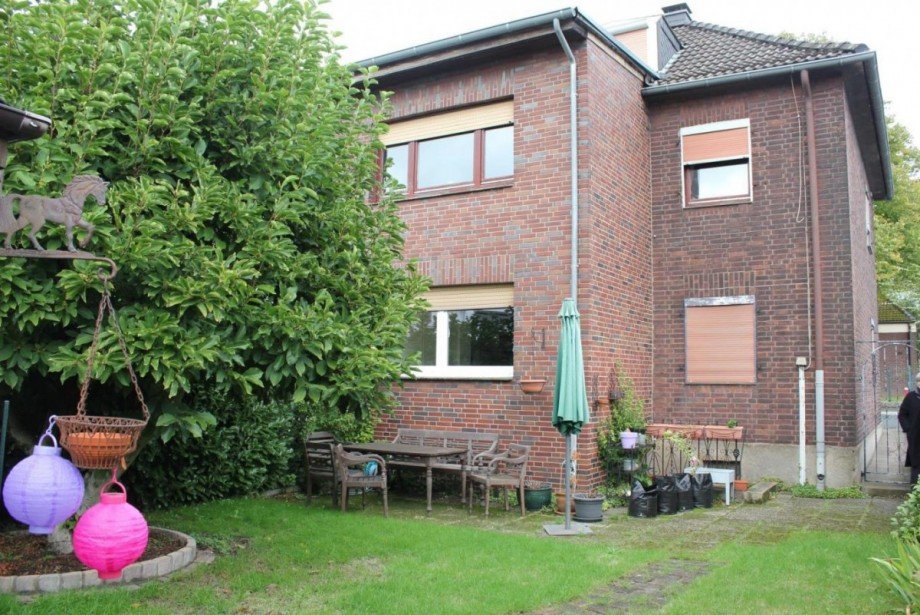 R�ckfront Reihenendhaus Oberhausen