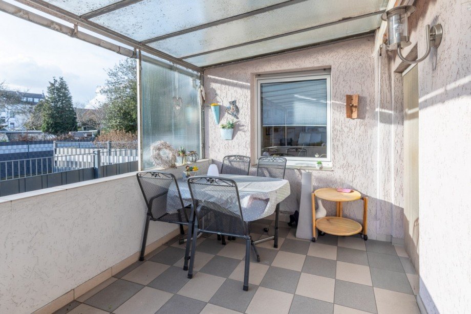 Balkon EG Mehrfamilienhaus Oberhausen