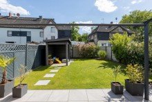 Garten Charmante Doppelhaush�lfte: Familiengl�ck in Oberhausen Osterfeld