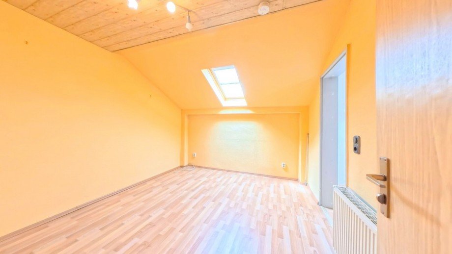 Schlafzimmer Dachgeschoss Doppelhaush�lfte Essen