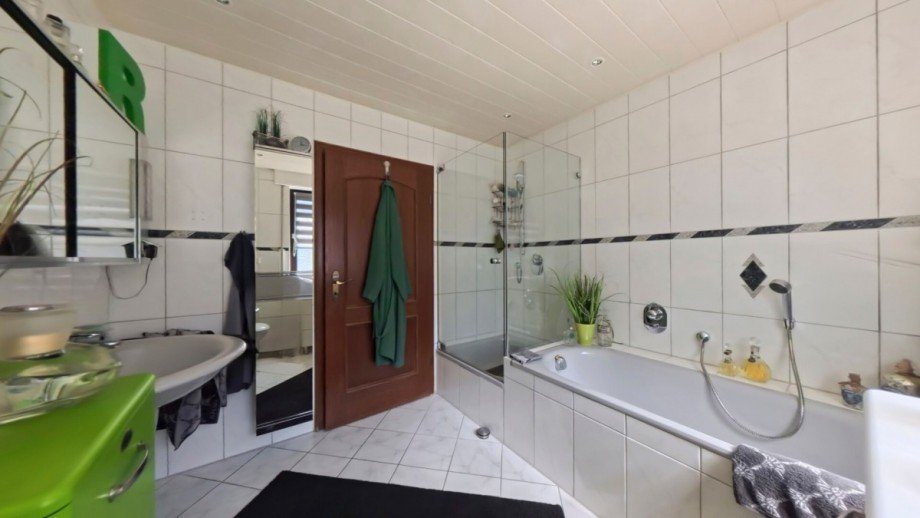 Badezimmer EG Zweifamilienhaus Oberhausen